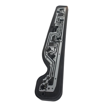 Placa Porta Ampolleta Derecha Mercedes Benz Sprinter (W907) (W910) Años 19-25 9108206900