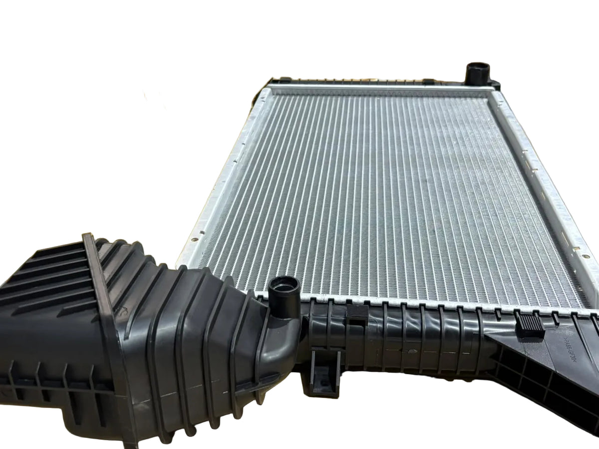 Radiador de Agua Mercedes Benz Sprinter (W903, W904) Años 01-12 9015003500