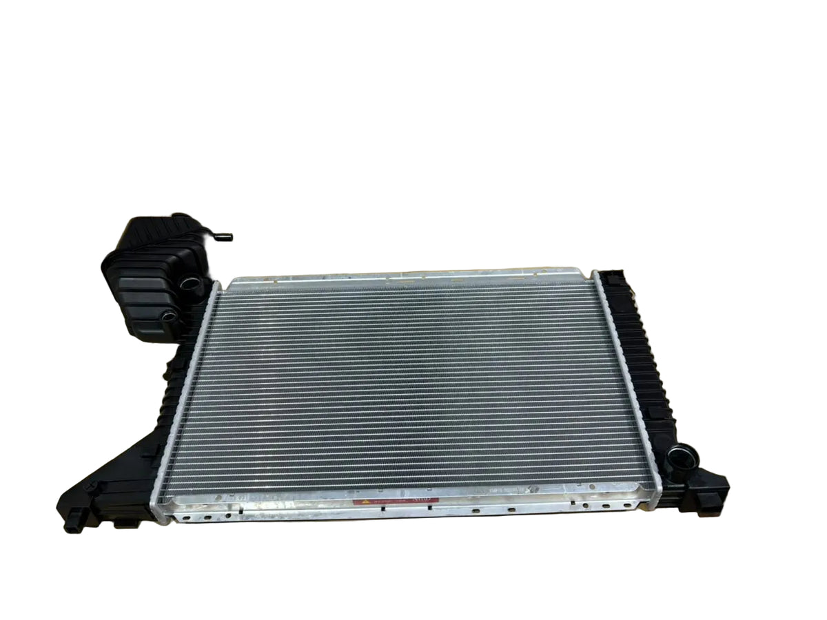 Radiador de Agua Mercedes Benz Sprinter (W903, W904) Años 01-12 9015003500