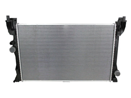 Radiador de Agua Mercedes Benz Sprinter (W906-W907) Años 06-20 9065000102